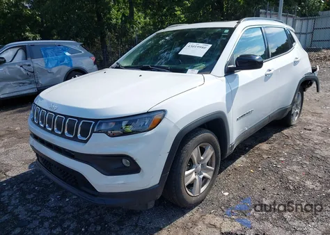2022 Jeep Compass Latitude Fwd z USA, uszkodzony, nr VIN 3C4NJCBB6NT166343